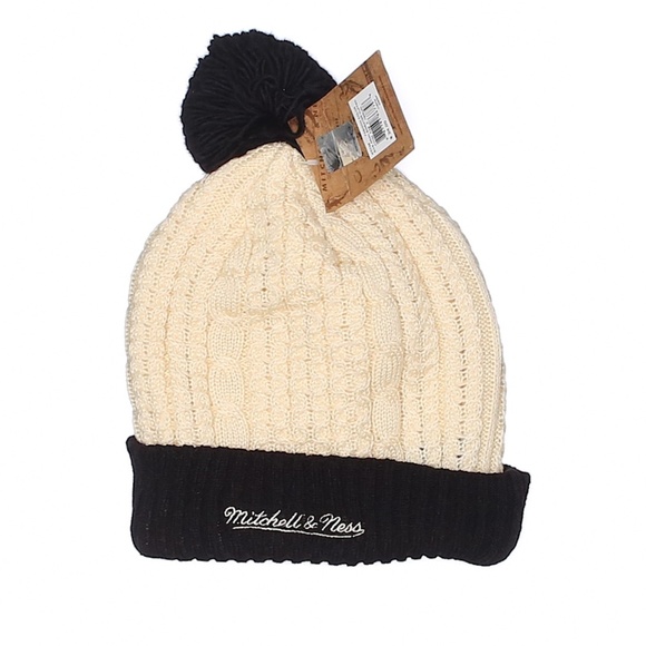 Mitchell & Ness Beanie - Picture 2 of 2